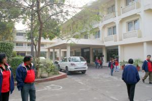 Ritz Plaza