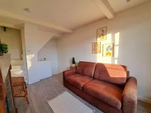 Charmant Duplex à Thiers, vue sur la chaîne des Puys - 蒂耶尔