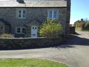 Moughton Cottage - Austwick