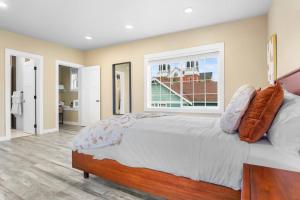 Central Urban Comfort Home