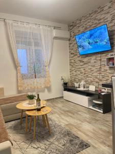 Apartment Lucija - 3hvězdičkové hotely ve městě Jablanac