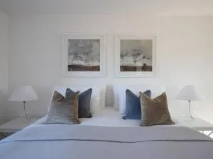 PRIVÉ HOUSE, Banbury, 4 Bedrooms, Parking - Boddicott