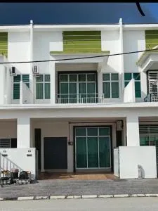 Homestay Ummi Seri Iskandar - Suak Sungai Padi