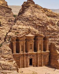 Petra Friends House