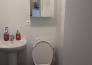 Saint Cloud Citea Access dayuse Room - 10 minutes La Defense 20 minutes Paris Parc Expo