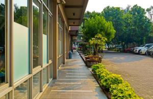 Bobo inn Baros The Edge