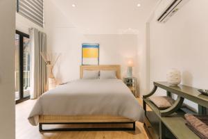 Central Modern Apt Big Group