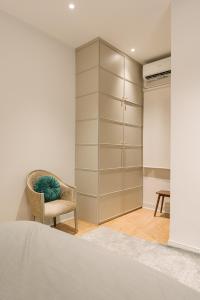 Central Modern Apt Big Group