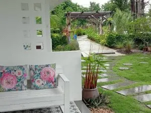 เขายัอยวาเล่ย์ - Khao Yoi