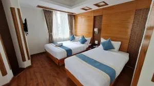 Hotel AELA Suites "BY LA CASA" near Delhi airport - Noida