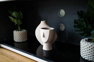 Prime Location Mews!