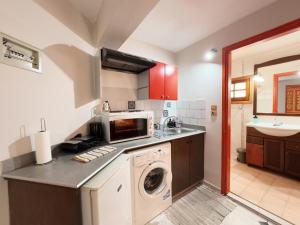 Villa Eleni Seaside Apartments