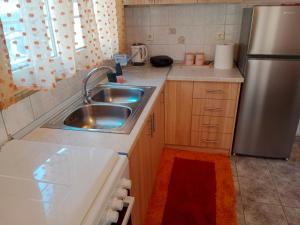 Johns Kalabaka House