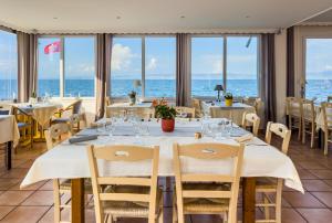 Hotels Hotel De La Plage : photos des chambres