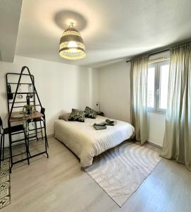 Studio Gare entièrement Rénové, Wi-Fi,Tram, 15 min des Plages