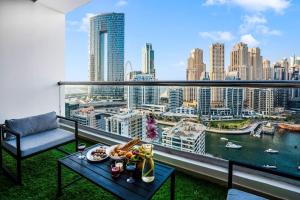 Elite Waterfront 3BR Haven - Marina and Sea Views! - 5hvězdičkové hotely ve městě Dubaj