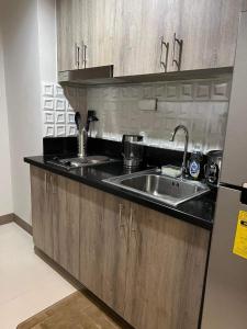 Twin Duckworth Suites T1