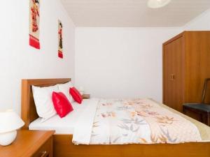 Apartments Villa Nikol - Standard Two Bedroom Apartment with Sea View APT 1