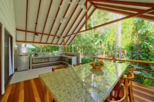 Casa Coki - Modern Villa Pool Steps From the Beach