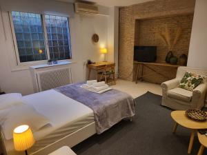 Central Kolonaki Living