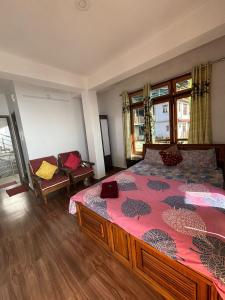 Kanchanjunga dealo homestay