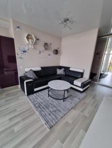 Salnas rezidence self check-in