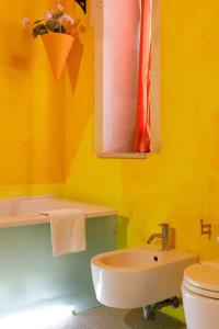 Camera con bagno privato vista mare Ortigia