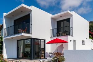 Mouras House, Arco da Calheta