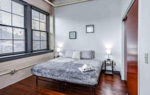 NY Style Loft with KingBed