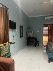 Hj Hassan Guest House- Studio Unit