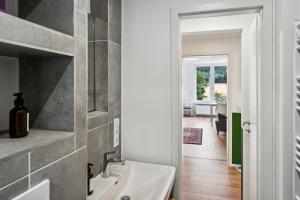 Geschäftsreisetraum 3SZ 5P - Waschtrockner, Balkon