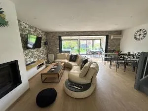 Maison familiale à Mandres avec SPA - 布里孔特罗贝尔