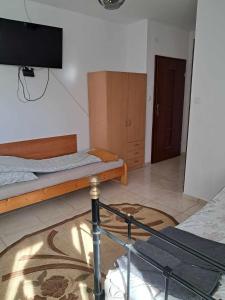 Urszulin, centrum, tereny PPN, pokój z łazienką