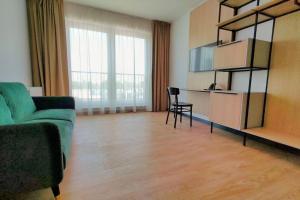 Przy PGE Narodowym, metro, AC, parking