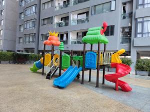 Cyan Homes - Beautiful 2 Bedroom Apartment at Staroot Residency Kilimani