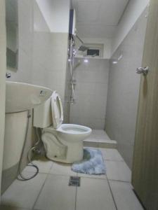 Spacious 2-BR Condo - Shore Residence Tower D - Walking distance to Moa