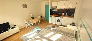 Appartements STUDIO NEUF PARKING SECURISE Direct CDG et PARIS CENTRE Parc expo Villepinte & Arena Grand Paris : photos des chambres