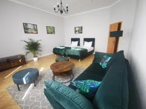 Under the Hill plus - Krauschwitz