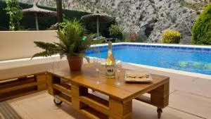 Alojamiento Rural Casitas Cueva del Gato - 贝瑙汉