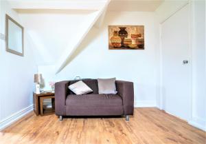 Travellers Stays In The Heart Of Orrell Park