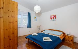 1 Bedroom Lovely Apartment In Jurandvor