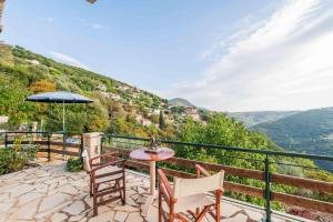 Mountain Oasis - Pool & Playground near Neda Falls