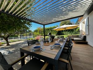 Villas Villa - Piscine au sel - Terrain de Petanque - Jardin - Climatisation : photos des chambres