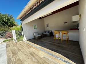 Villas Villa - Piscine au sel - Terrain de Petanque - Jardin - Climatisation : photos des chambres