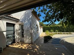 Villas Villa - Piscine au sel - Terrain de Petanque - Jardin - Climatisation : photos des chambres