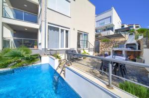 Apartment Sasso Bianco with the Private Pool 