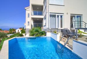 Apartment Sasso Bianco with the Private Pool 