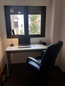 Bella ÁGUILAS - Excelente ubicación en Las Delicias, vistas al mar, Wifi y Parking gratis