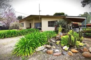 The Dally House Whorouly - Whitfield