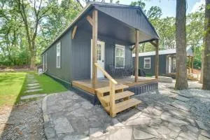 Walk to Lake Cozy Grove Cabin with Fire Pit - Afton